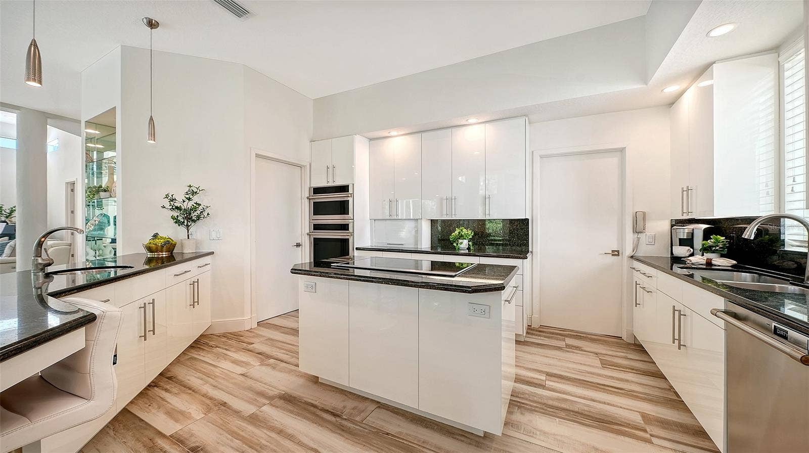 3718 SANDSPUR LANE, Nokomis, FL 34275 Kitchen island cooking