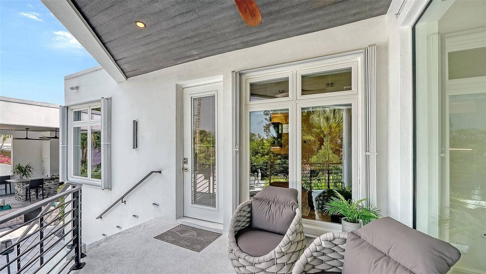 3718 SANDSPUR LANE, Nokomis, FL 34275 Private entry to the casita with bedroom, living room, kitchenette and full bath