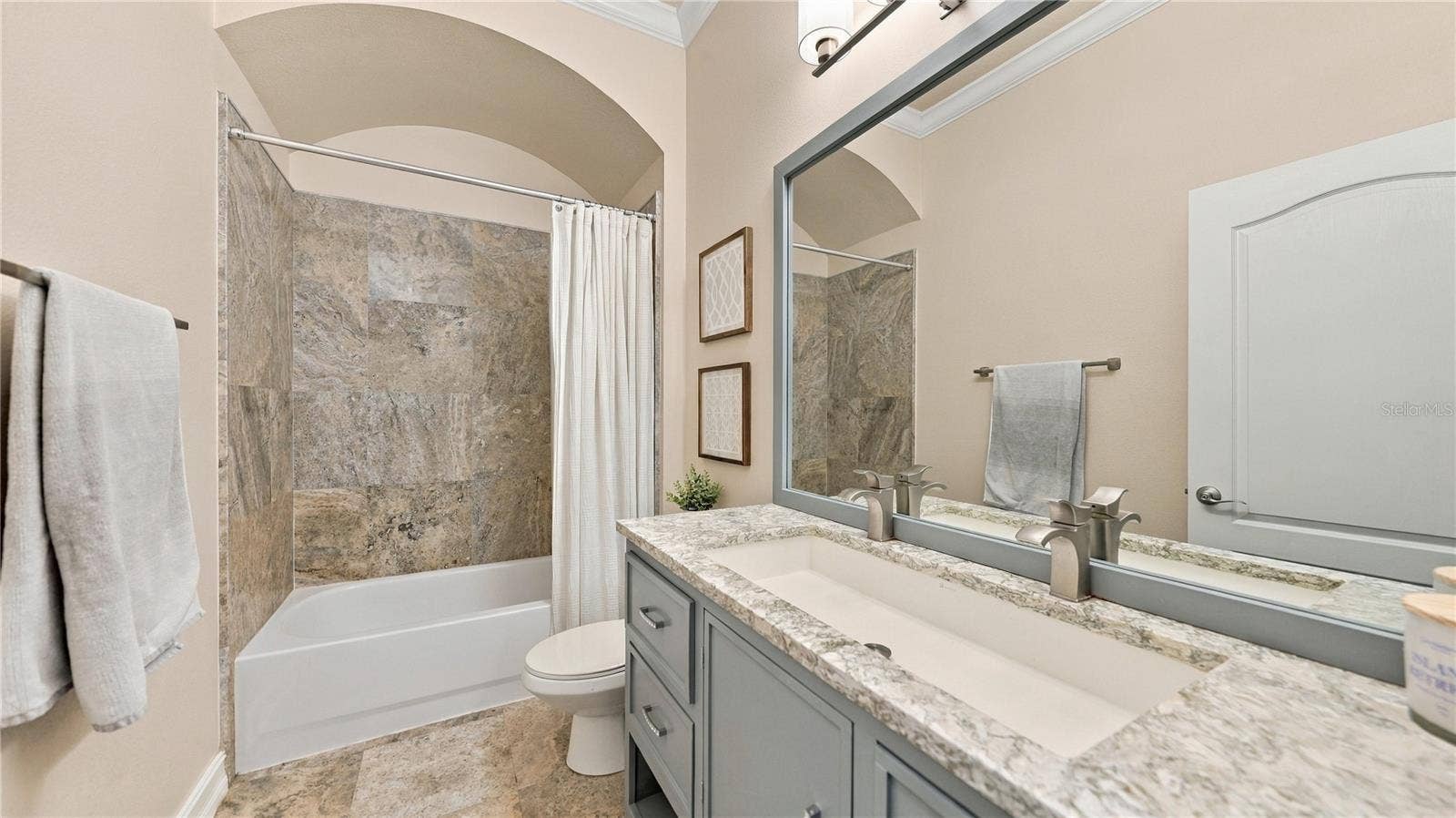 11403 GRAMERCY PARK AVENUE, Bradenton, FL 34211