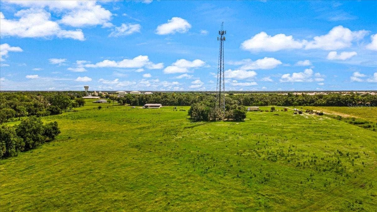 1703 ZIPPERER ROAD, Bradenton, FL 34212 1703 ZIPPERER ROAD, Bradenton, FL 34212