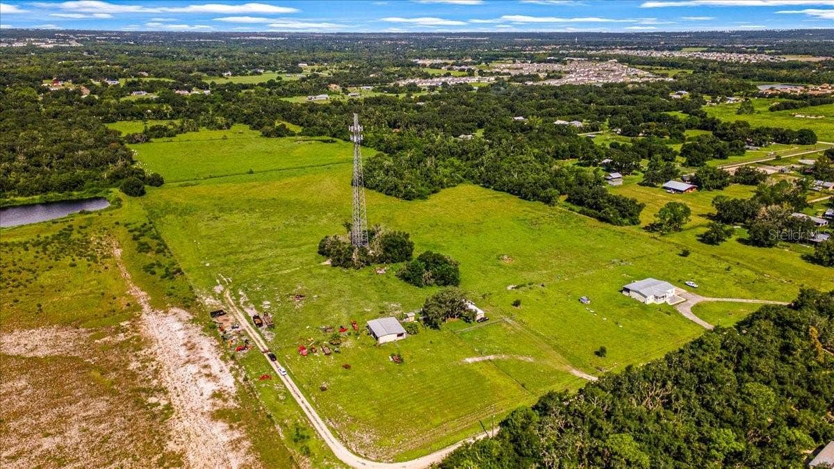 1611 ZIPPERER ROAD, Bradenton, FL 34212