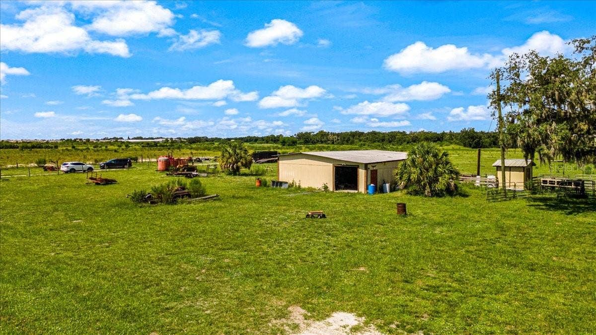 1611 ZIPPERER ROAD, Bradenton, FL 34212