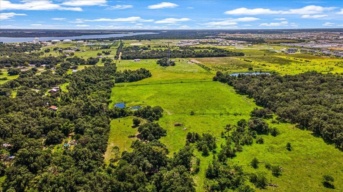 1611 ZIPPERER ROAD, Bradenton, FL 34212