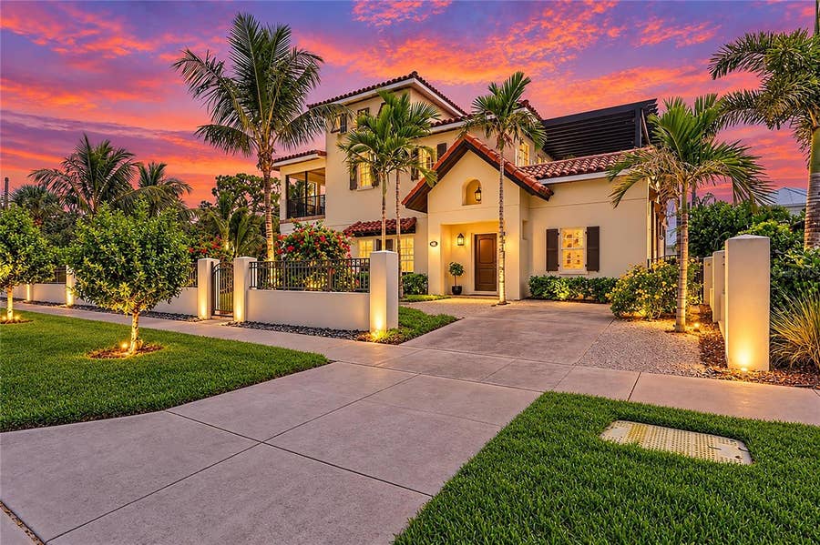 Property photo for 301 PONCE DE LEON AVENUE, Venice, FL