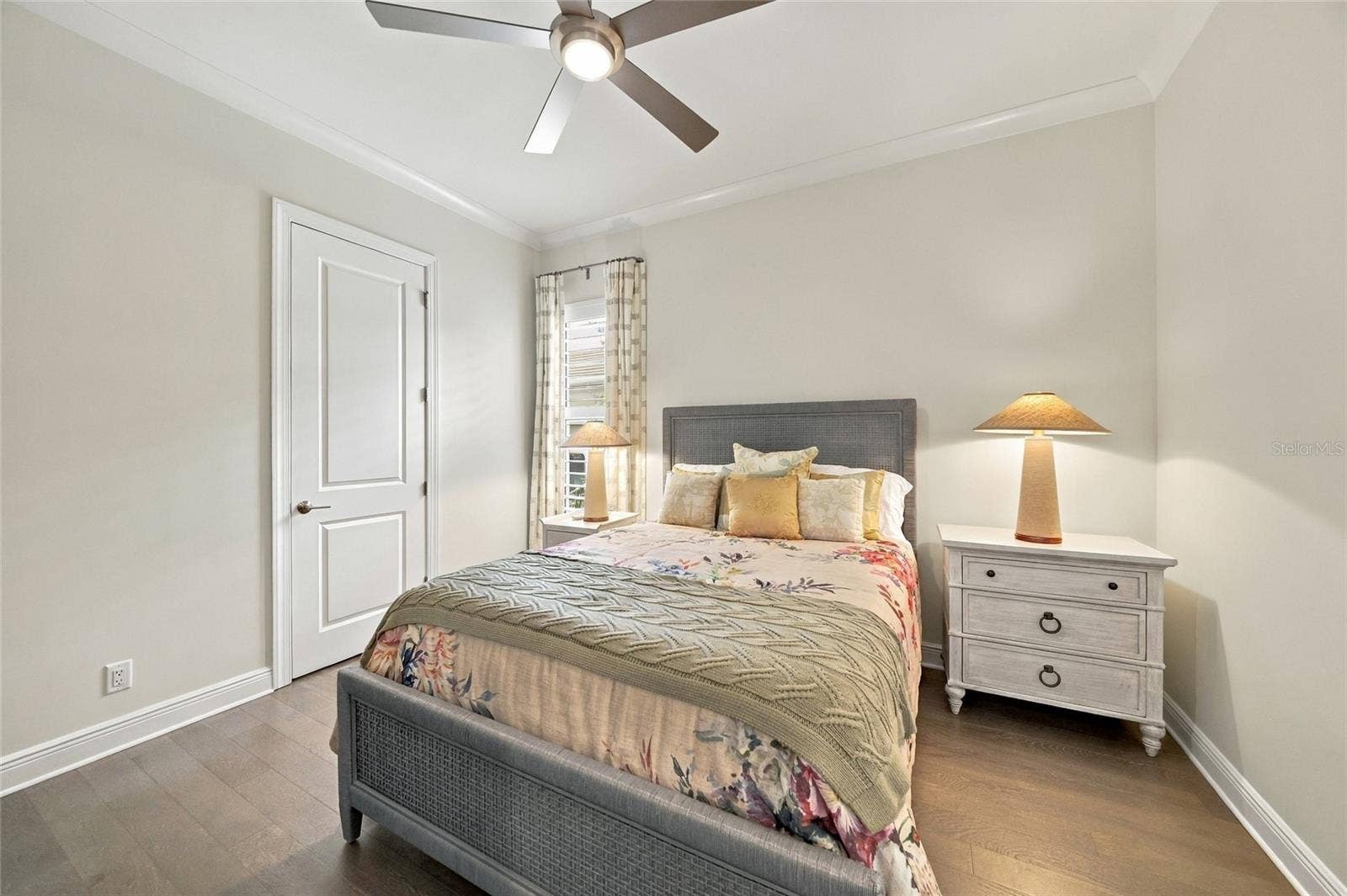 764 CROSSWIND AVENUE, Sarasota, FL 34240 764 CROSSWIND AVENUE, Sarasota, FL 34240