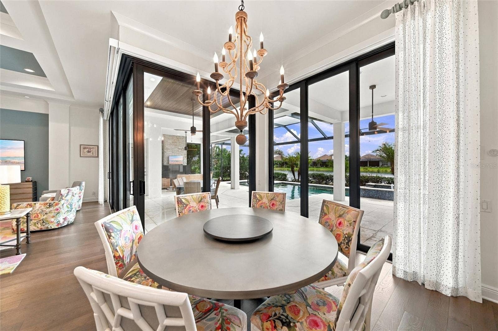 764 CROSSWIND AVENUE, Sarasota, FL 34240 764 CROSSWIND AVENUE, Sarasota, FL 34240