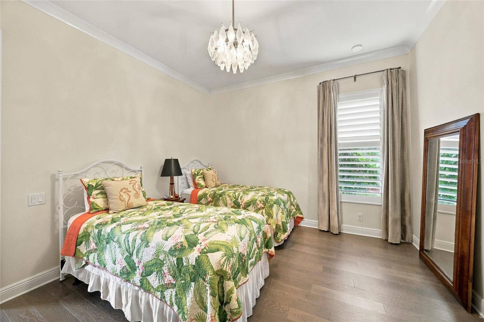 764 CROSSWIND AVENUE, Sarasota, FL 34240 764 CROSSWIND AVENUE, Sarasota, FL 34240
