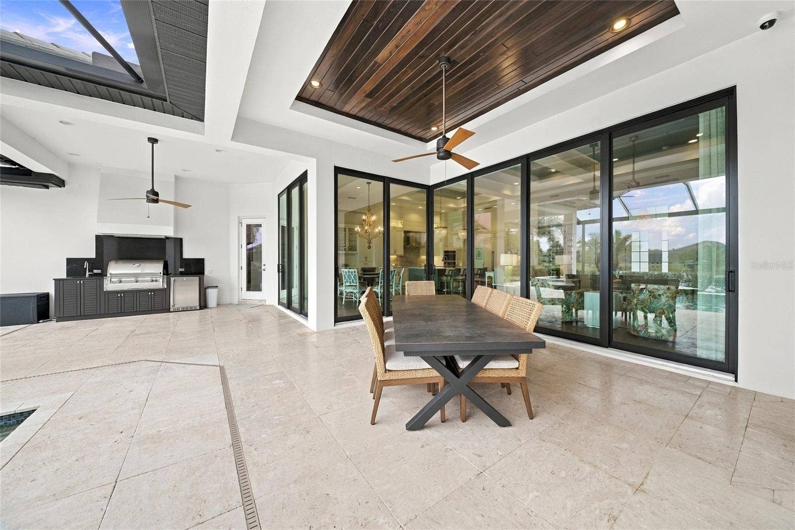 764 CROSSWIND AVENUE, Sarasota, FL 34240 764 CROSSWIND AVENUE, Sarasota, FL 34240