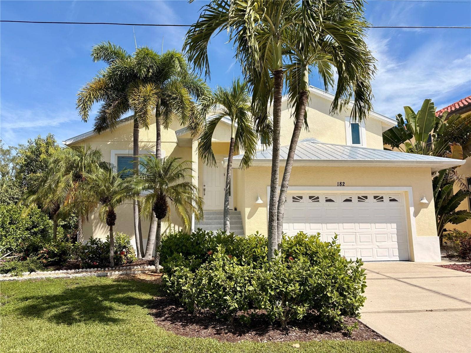 182 ISLAND CIRCLE, Sarasota, FL 34242