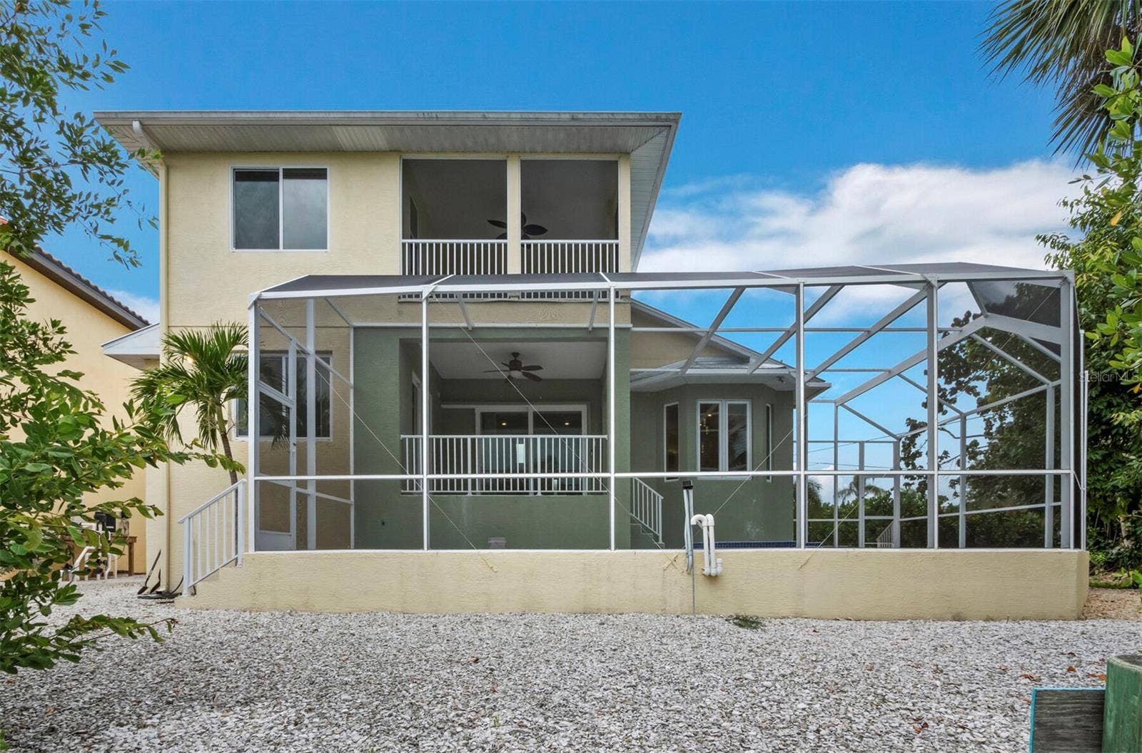 182 ISLAND CIRCLE, Sarasota, FL 34242