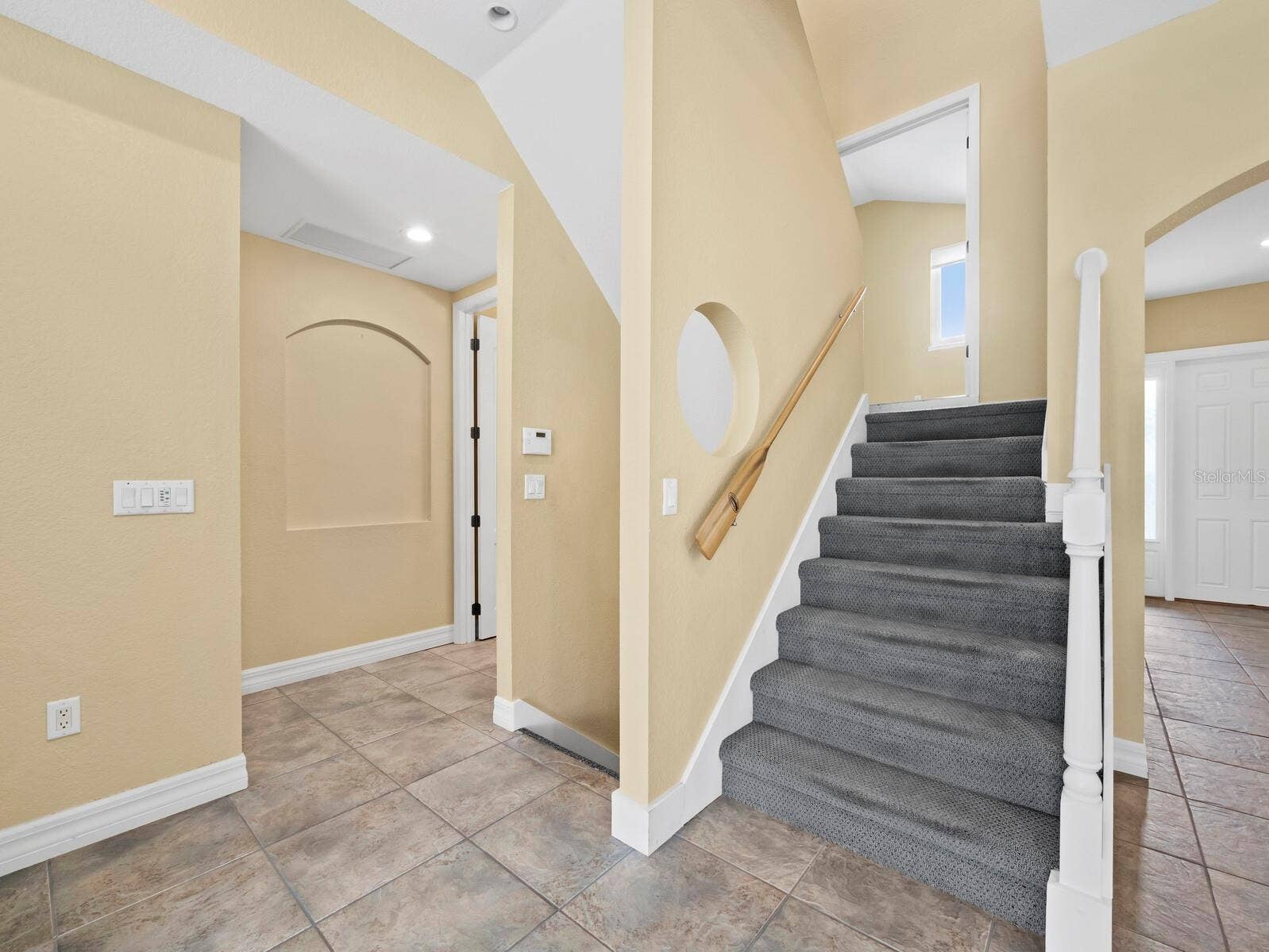 182 ISLAND CIRCLE, Sarasota, FL 34242