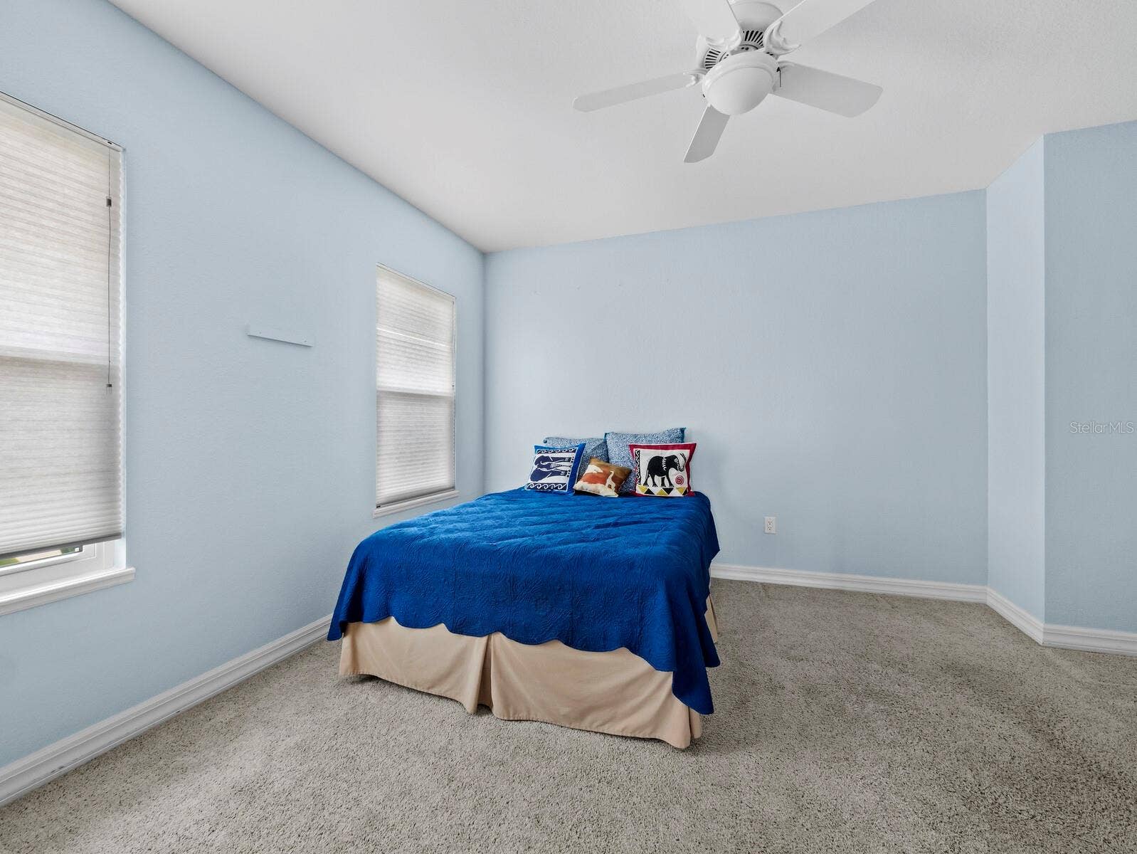 182 ISLAND CIRCLE, Sarasota, FL 34242