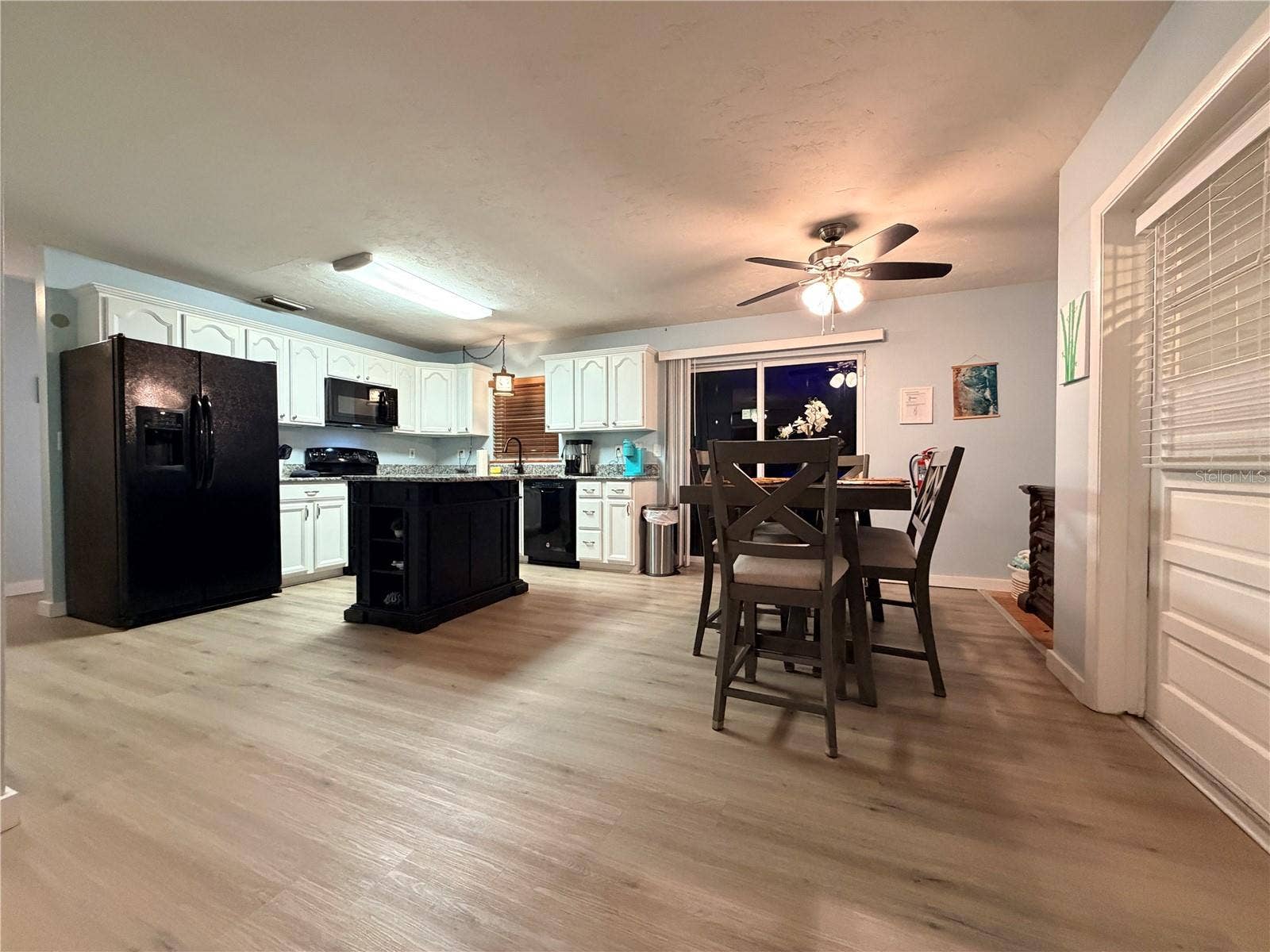1415 36TH STREET W, Bradenton, FL 34205 1415 36TH STREET W, Bradenton, FL 34205