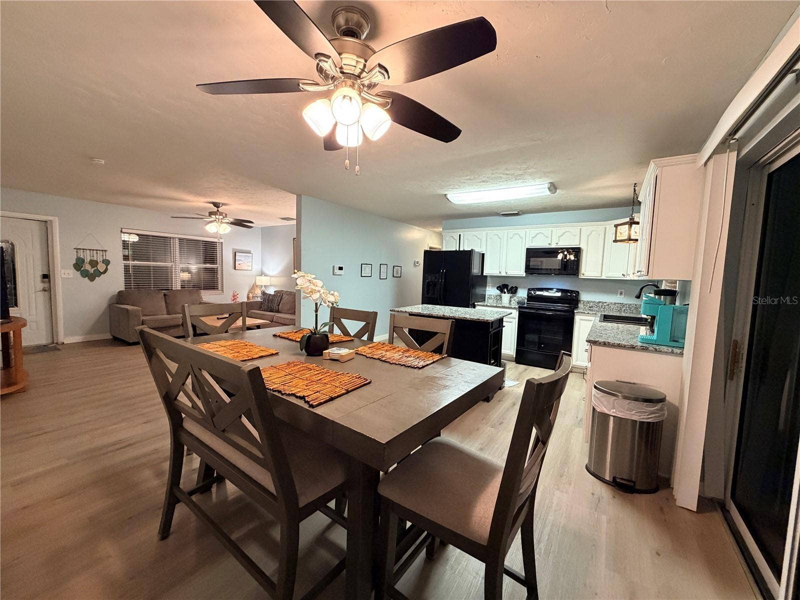 1415 36TH STREET W, Bradenton, FL 34205 1415 36TH STREET W, Bradenton, FL 34205