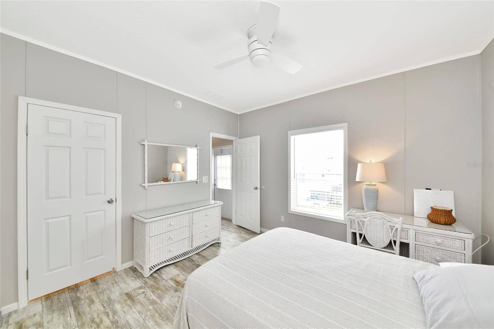 6843 HIKINA DRIVE, North Port, FL 34287 6843 HIKINA DRIVE, North Port, FL 34287
