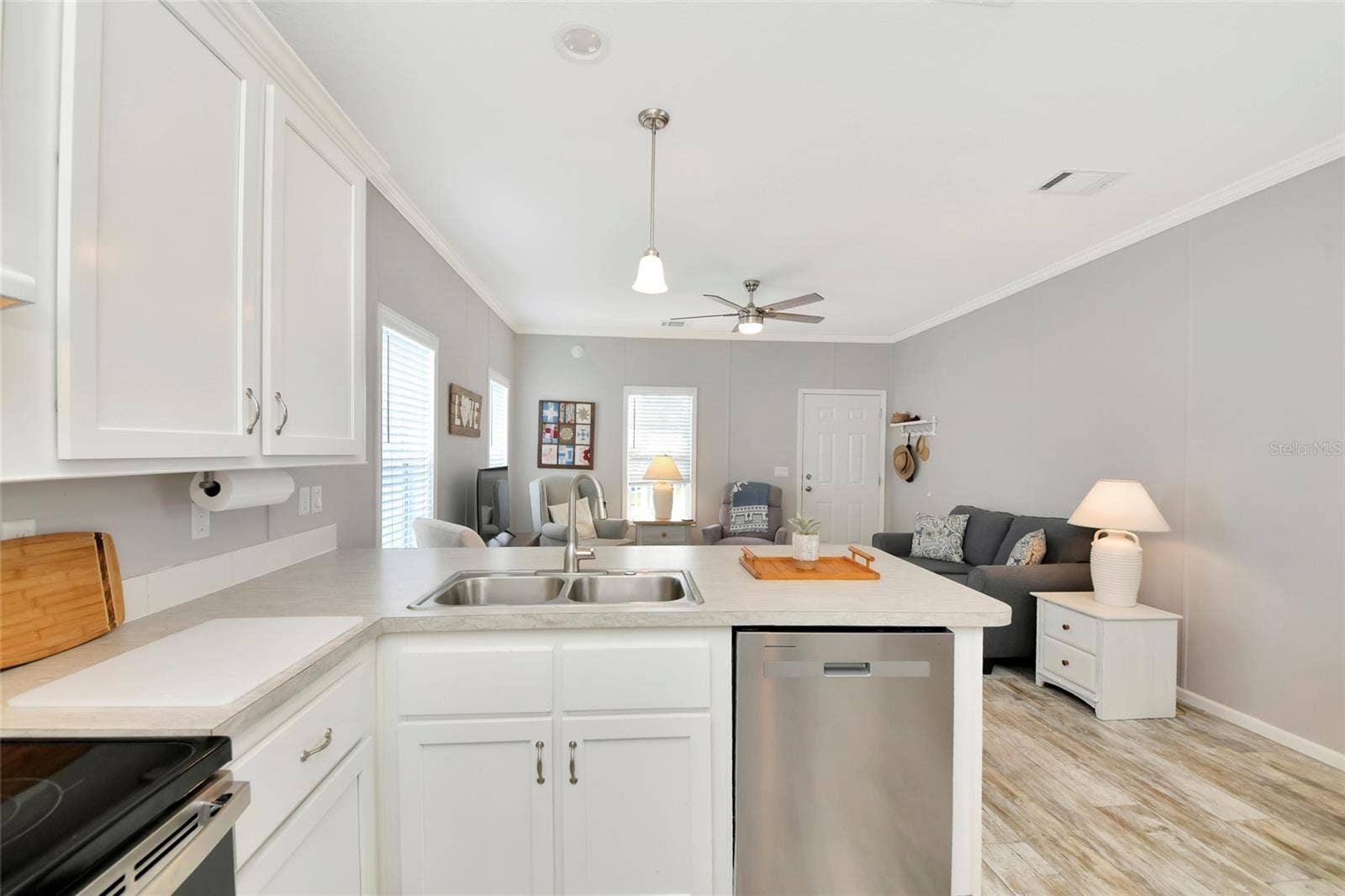 6843 HIKINA DRIVE, North Port, FL 34287 6843 HIKINA DRIVE, North Port, FL 34287