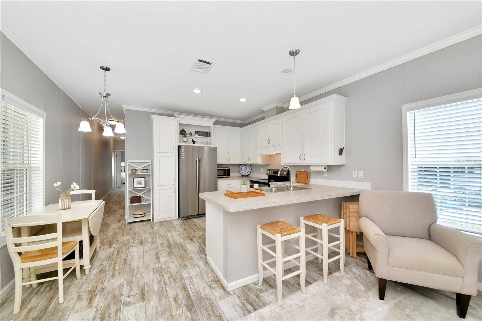 6843 HIKINA DRIVE, North Port, FL 34287 Great kitchen, perfect for coking and entertaining