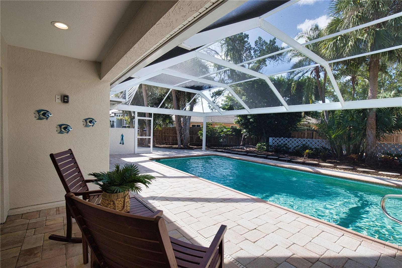 Sarasota, FL 34242 Covered Area Views Garden