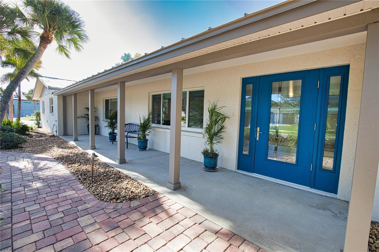 Sarasota, FL 34242 Covered Front Entry