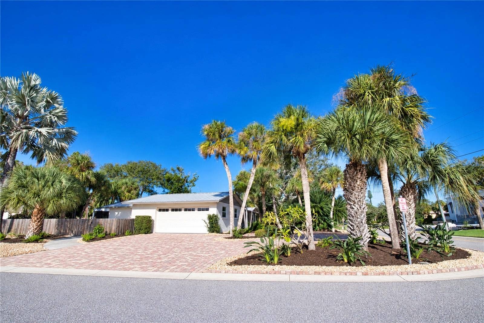 Sarasota, FL 34242 Paver Bricked Circular Drive