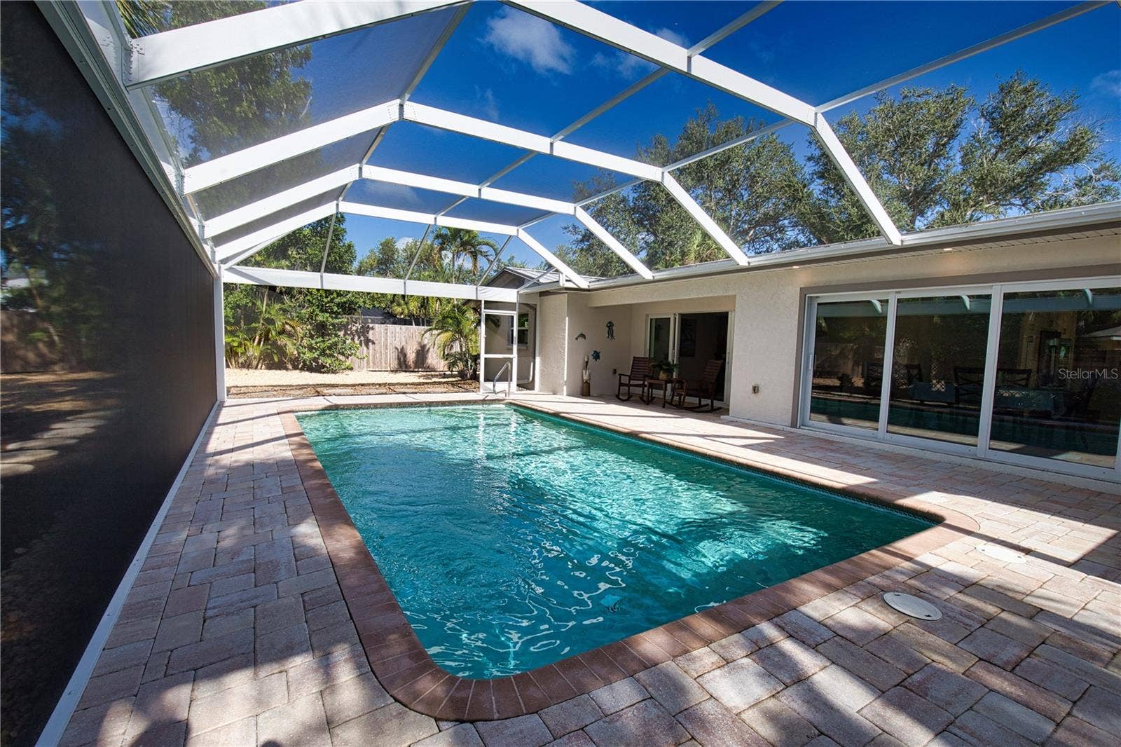 Sarasota, FL 34242 Large Pool & Deck
