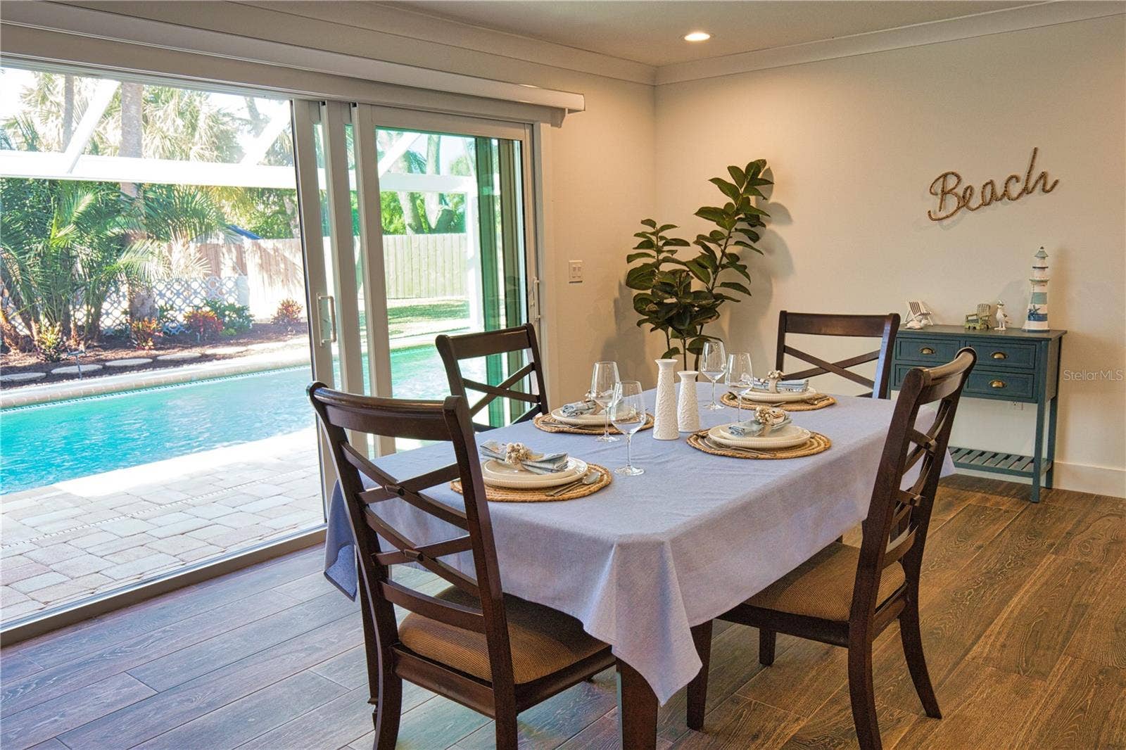 Sarasota, FL 34242 Dine by The Pool with Garden Views