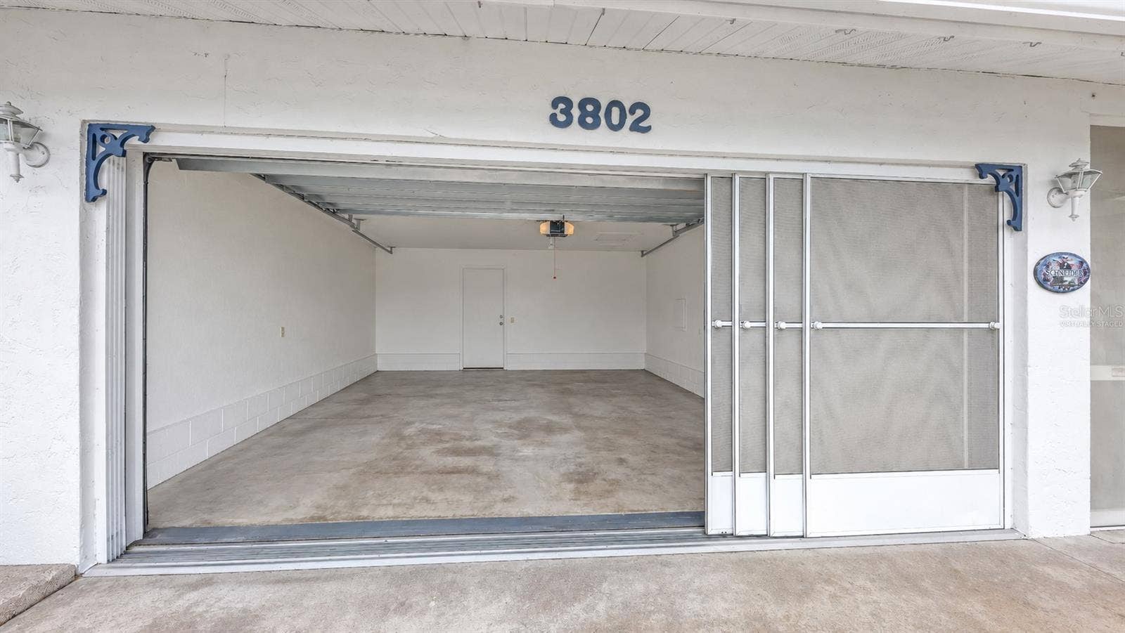 3802 CHINABERRY ROAD, Bradenton, FL 34208 Virtually Staged