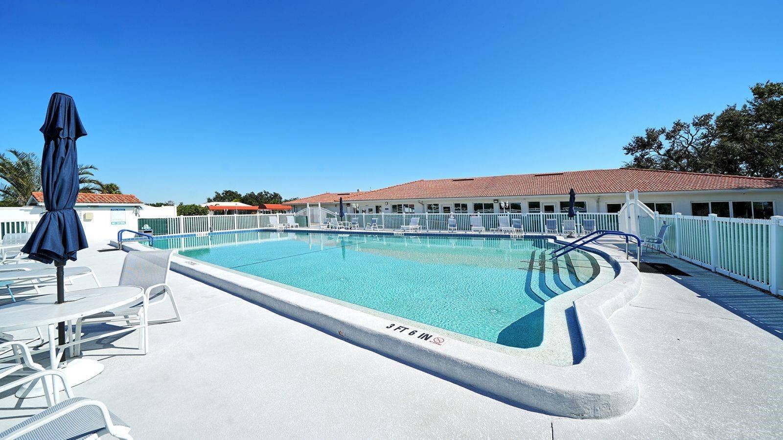 3802 CHINABERRY ROAD, Bradenton, FL 34208 3802 CHINABERRY ROAD, Bradenton, FL 34208