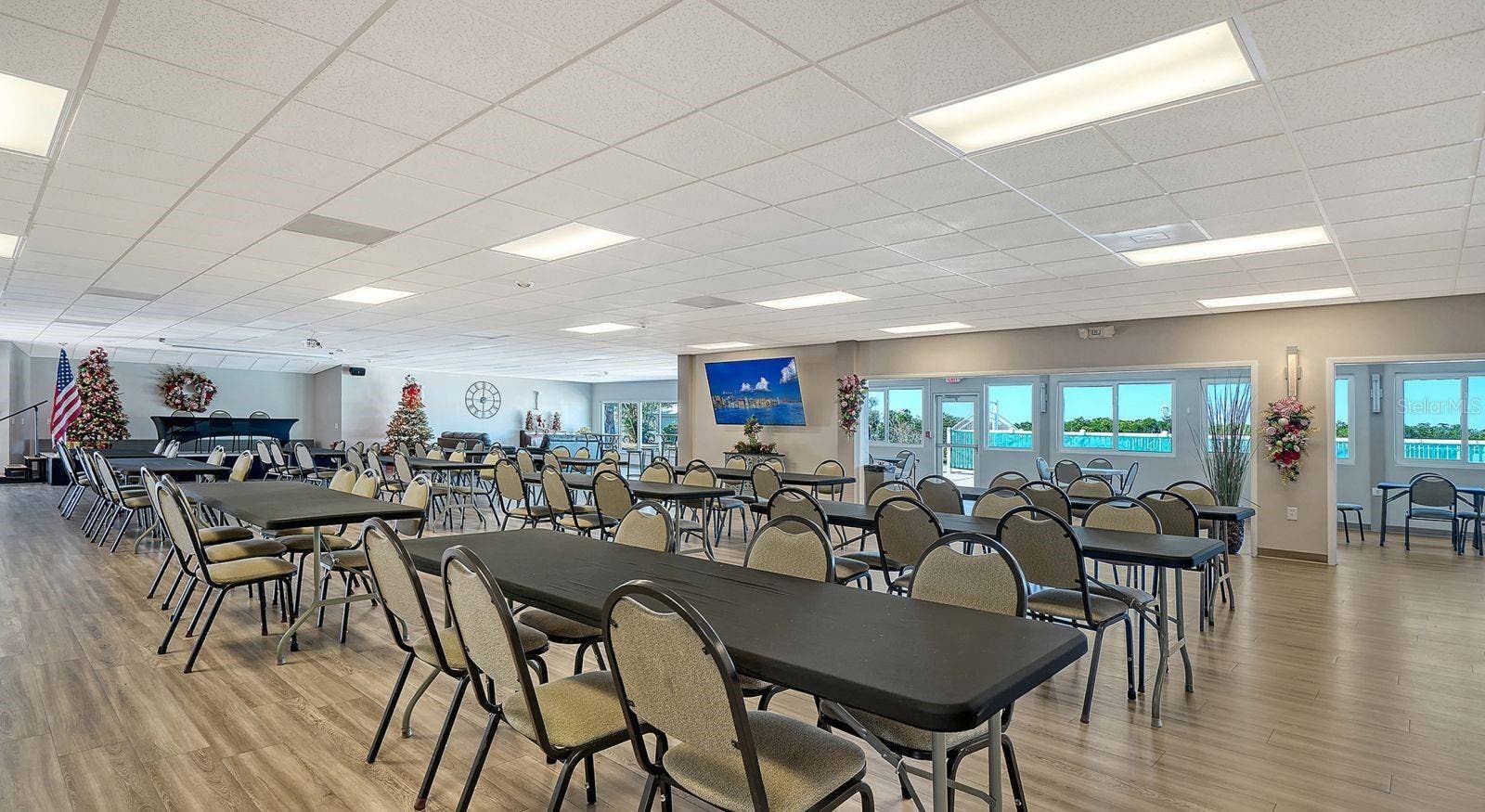 3802 CHINABERRY ROAD, Bradenton, FL 34208 3802 CHINABERRY ROAD, Bradenton, FL 34208