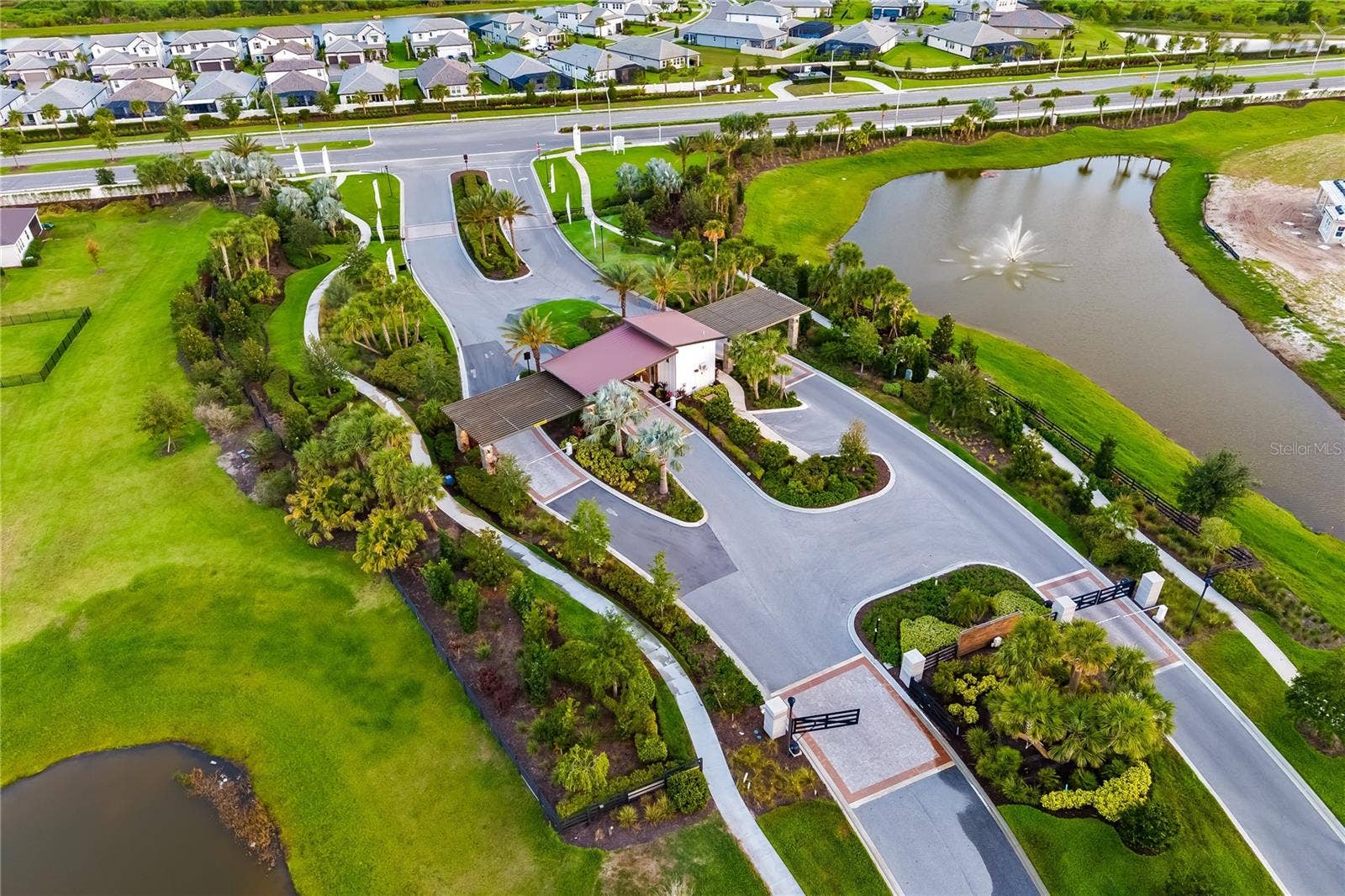 3343 HILLTOP CIRCLE, Lakewood Ranch, FL 34211 3343 HILLTOP CIRCLE, Lakewood Ranch, FL 34211