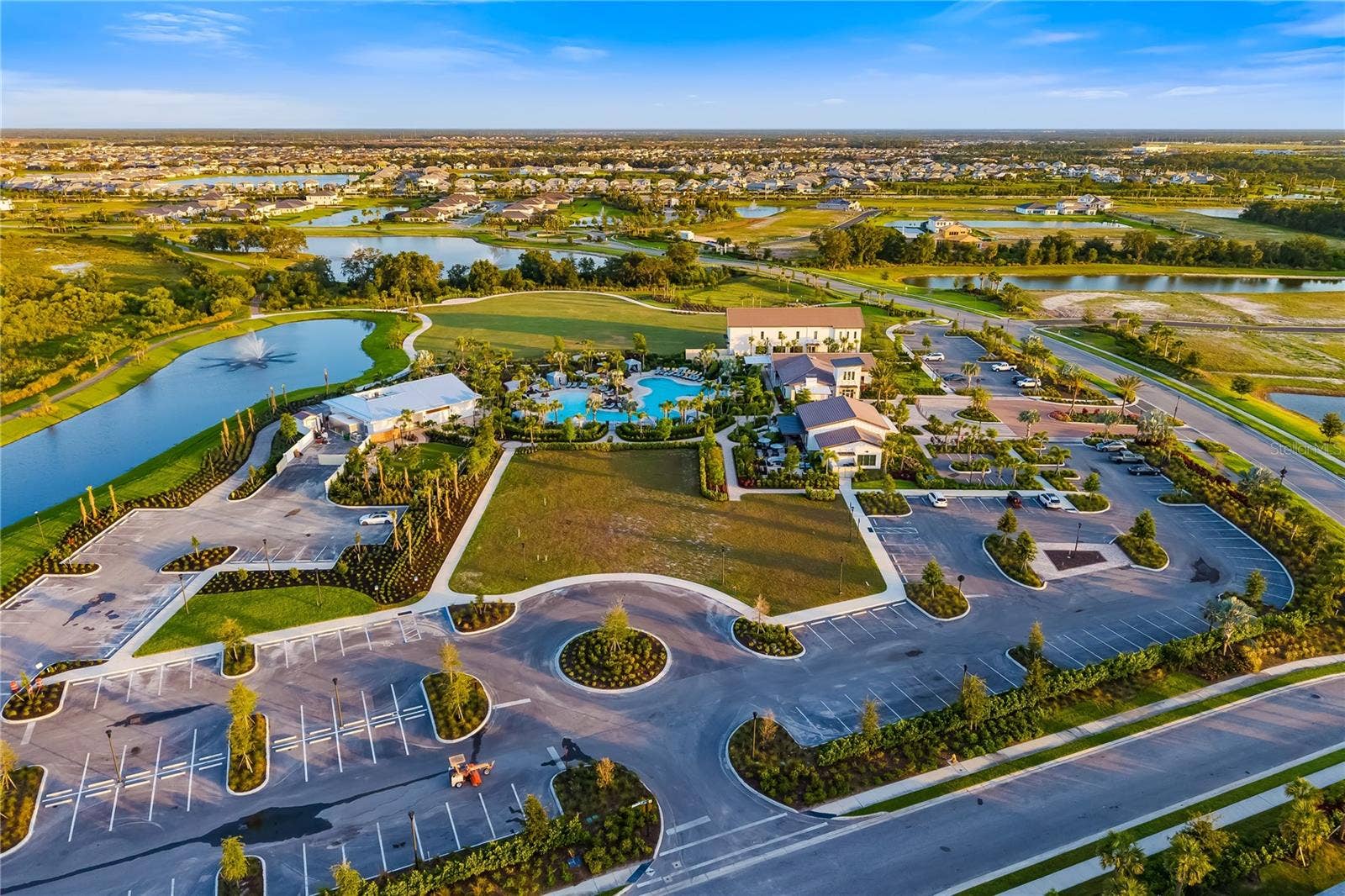 3343 HILLTOP CIRCLE, Lakewood Ranch, FL 34211 3343 HILLTOP CIRCLE, Lakewood Ranch, FL 34211