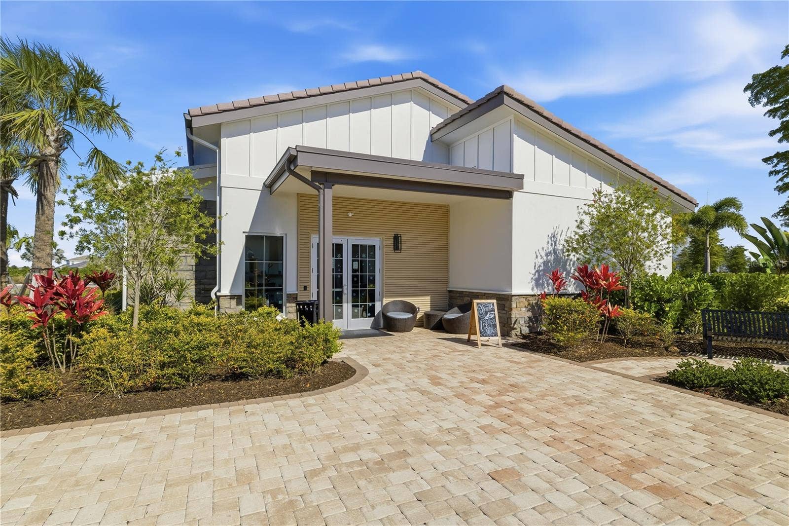 3343 HILLTOP CIRCLE, Lakewood Ranch, FL 34211 3343 HILLTOP CIRCLE, Lakewood Ranch, FL 34211