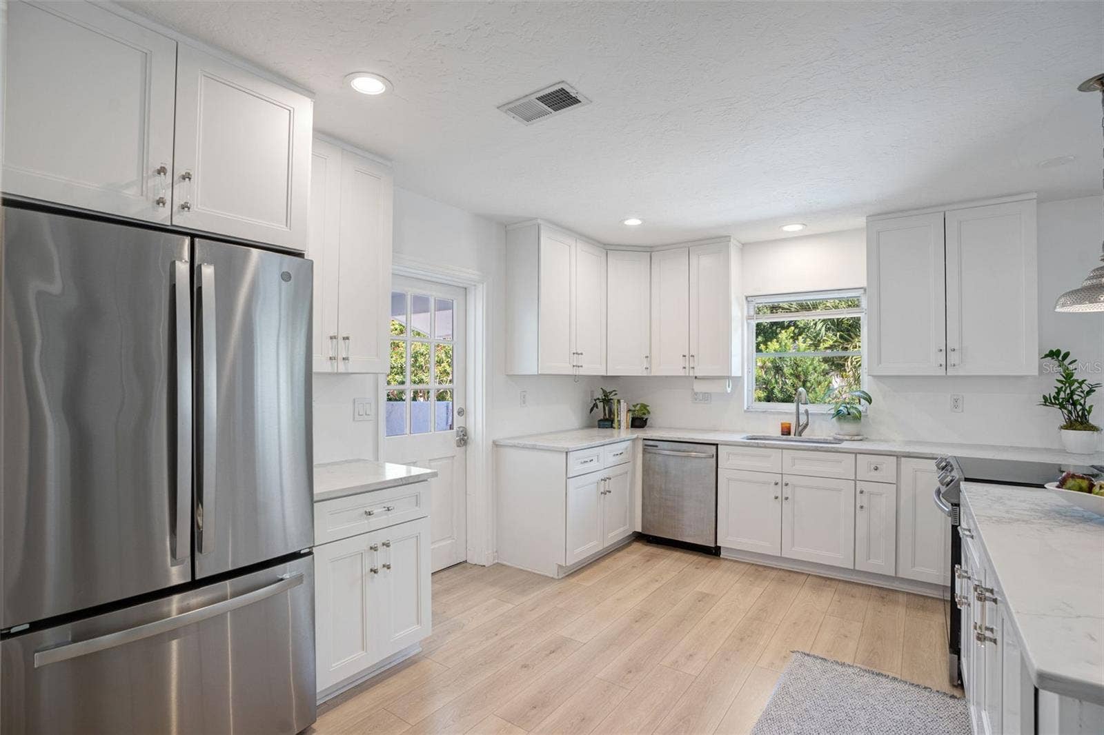 2482 WISTERIA STREET, Sarasota, FL 34239 2482 WISTERIA STREET, Sarasota, FL 34239