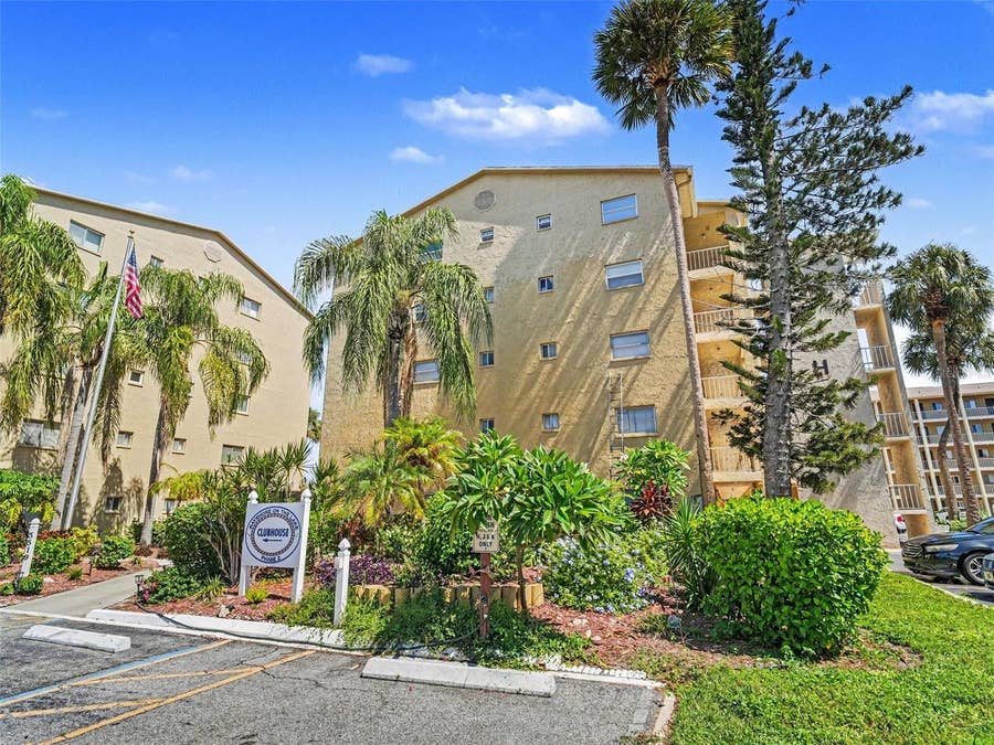 Property photo for 3785 LAKE BAYSHORE DRIVE, #H-405, Bradenton, FL