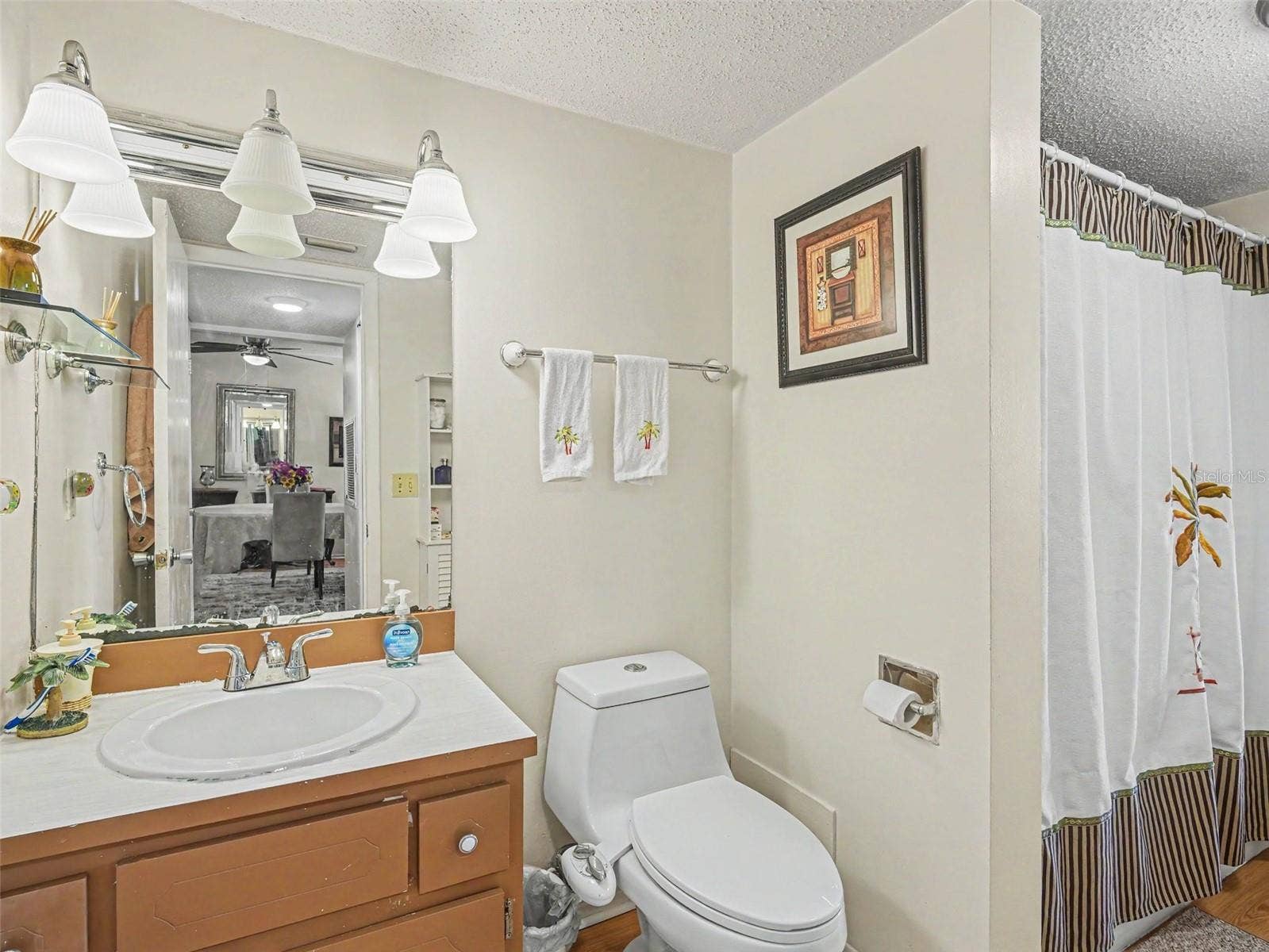 3785 LAKE BAYSHORE DRIVE, #H-405, Bradenton, FL 34205 Bathroom with Tub and Shower