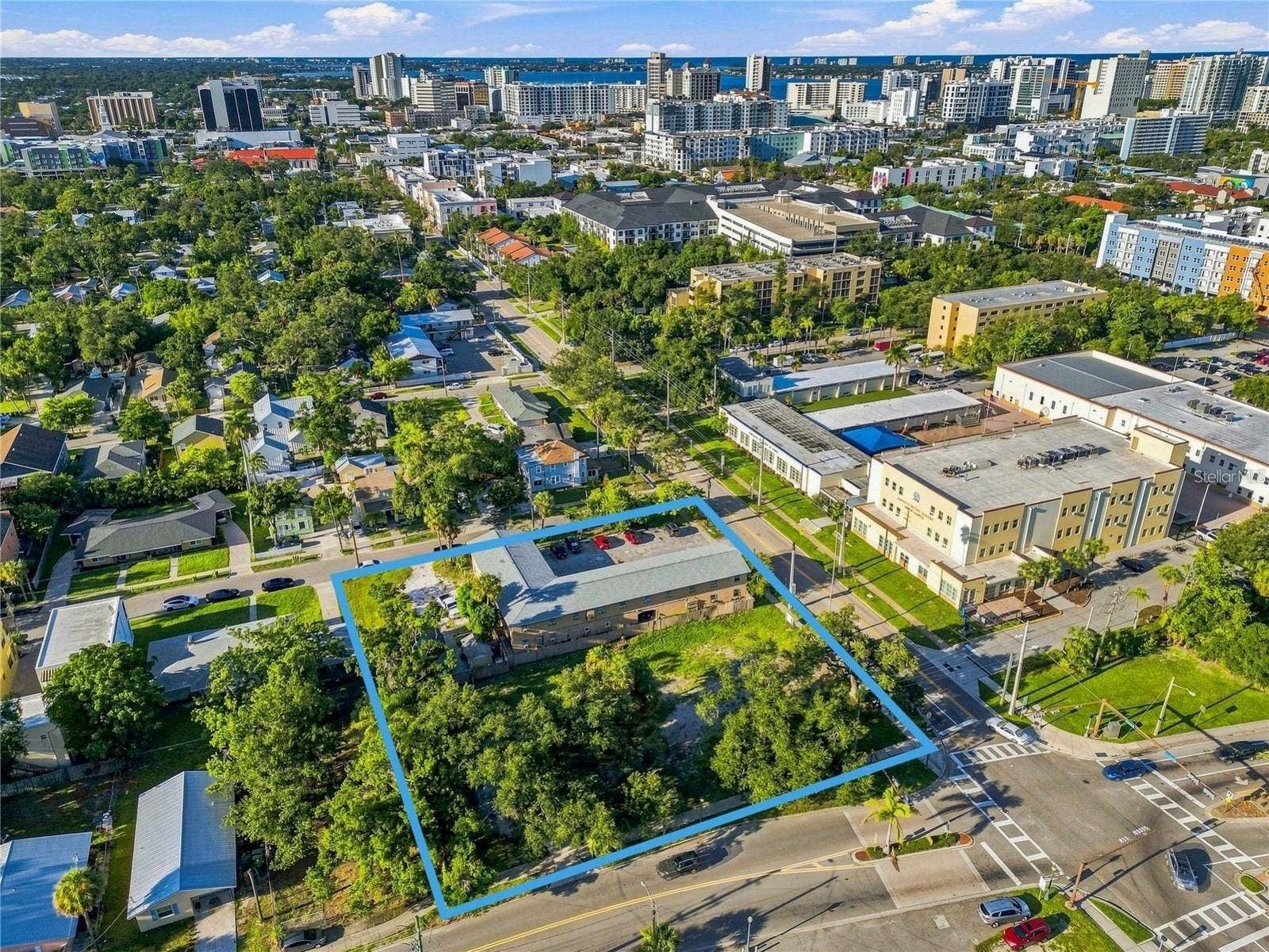 900 N ORANGE AVENUE, Sarasota, FL 34236