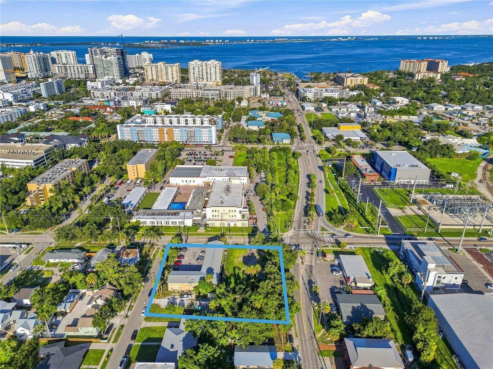 900 N ORANGE AVENUE, Sarasota, FL 34236