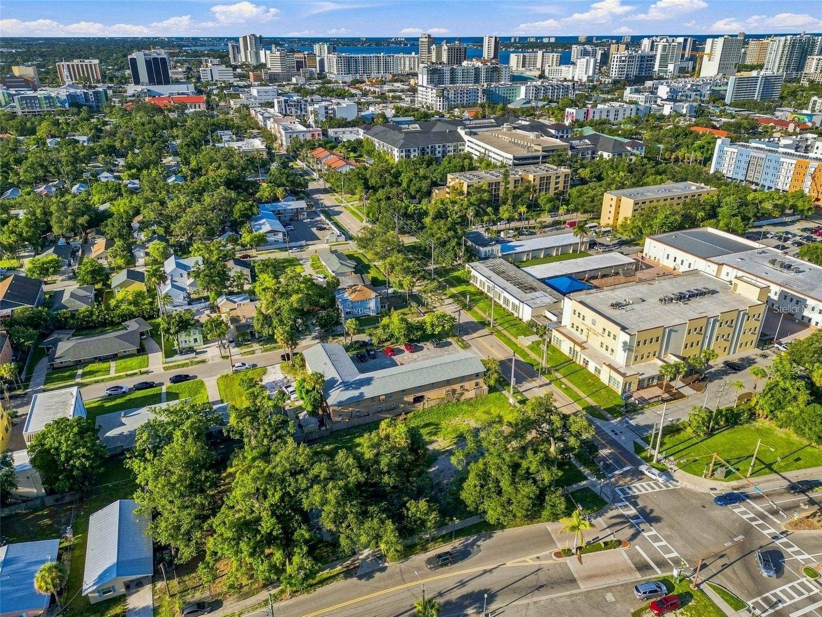 900 N ORANGE AVENUE, Sarasota, FL 34236