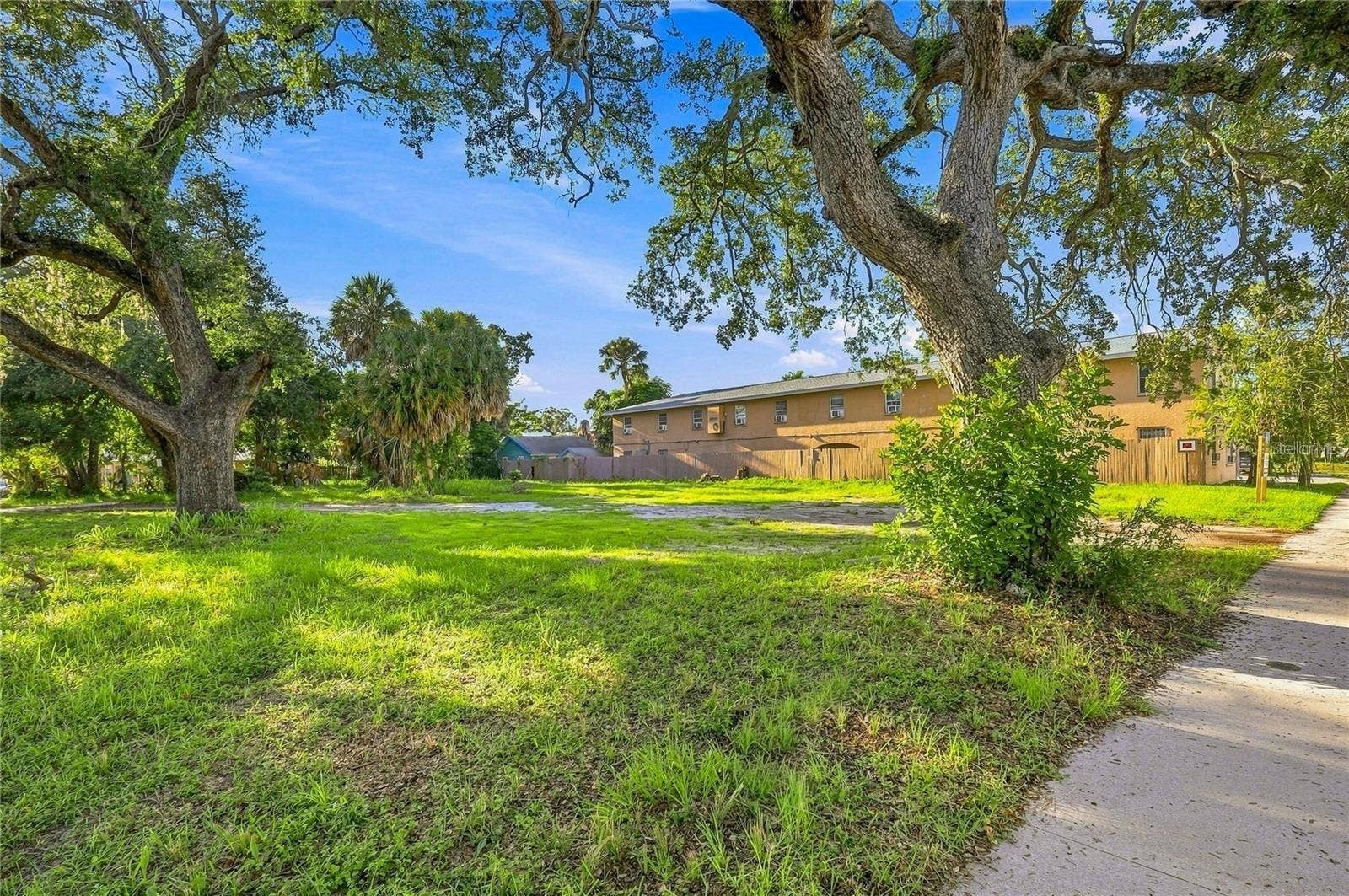 900 N ORANGE AVENUE, Sarasota, FL 34236