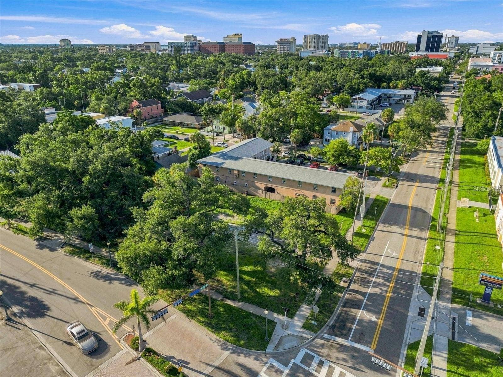 900 N ORANGE AVENUE, Sarasota, FL 34236