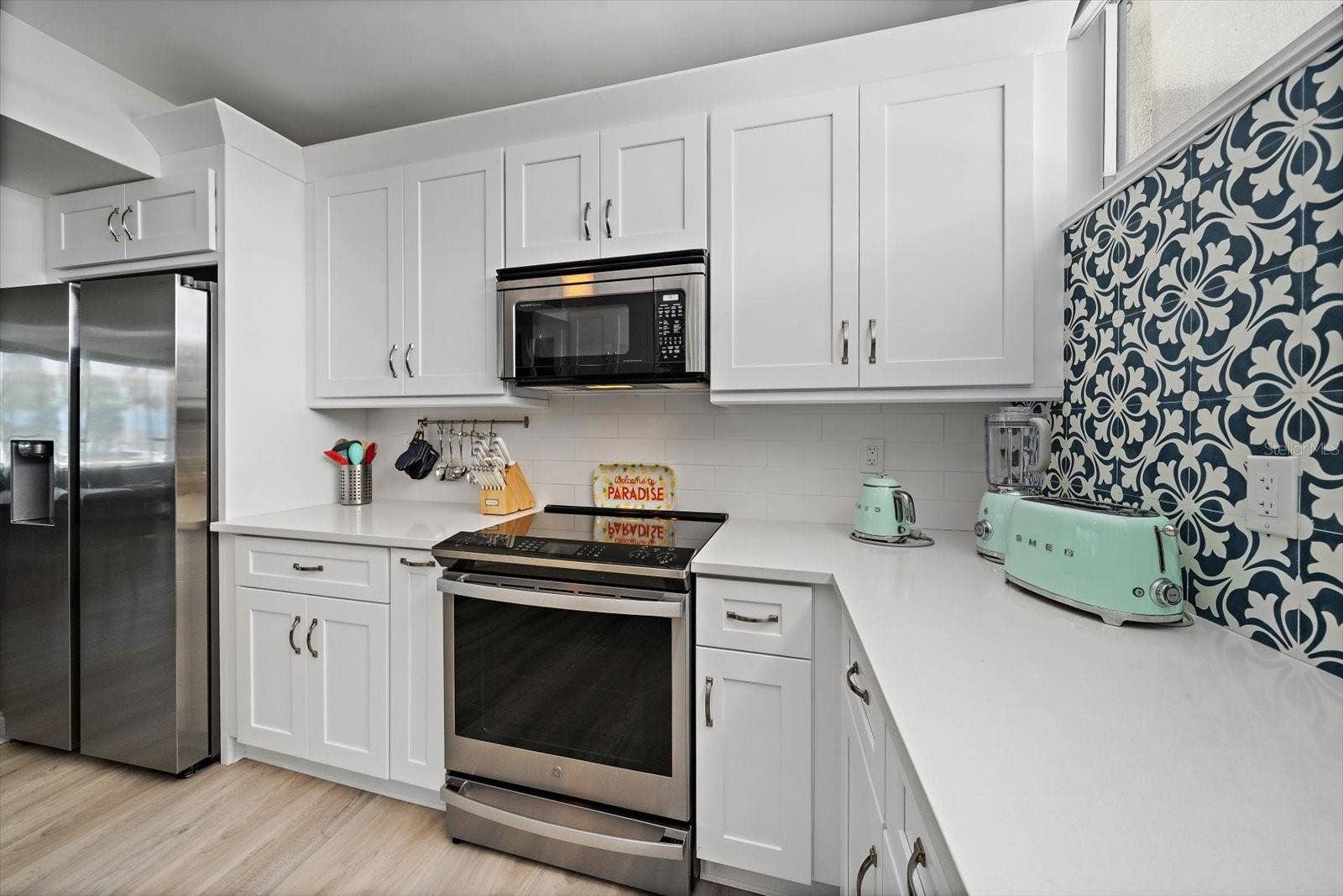 100 SANDS POINT ROAD, #219, Longboat Key, FL 34228 Kitchen