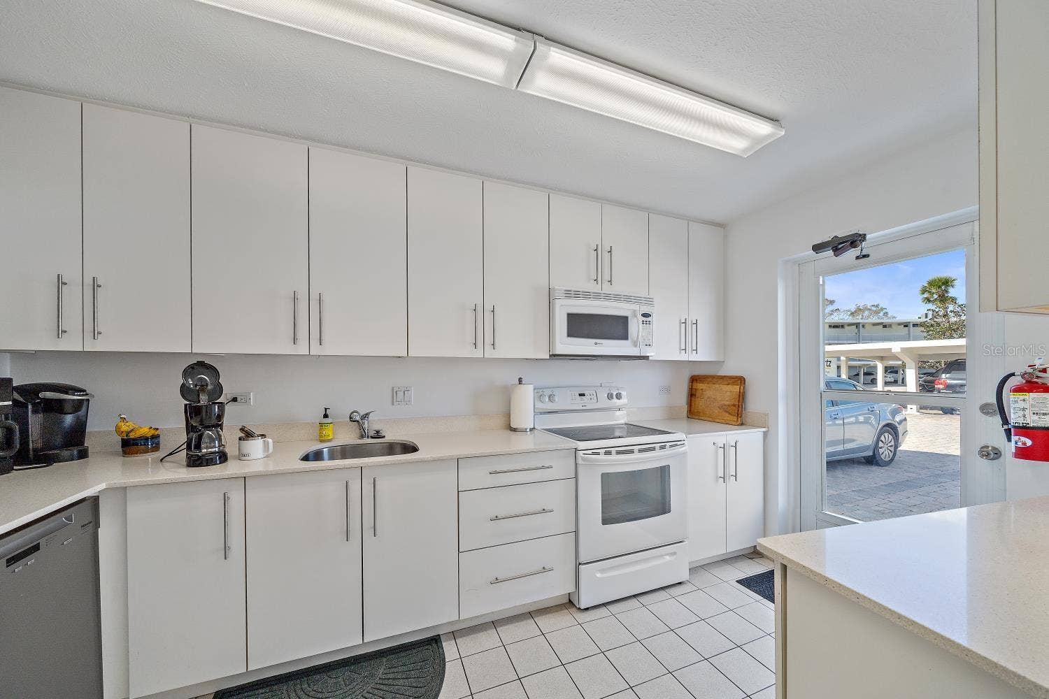 100 SANDS POINT ROAD, #219, Longboat Key, FL 34228 100 SANDS POINT ROAD, #219, Longboat Key, FL 34228