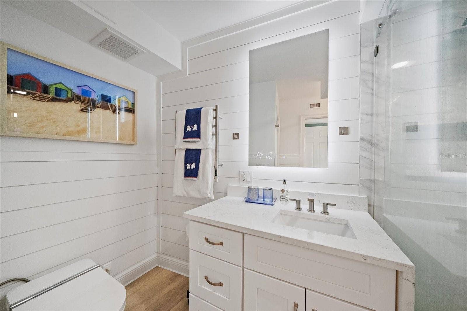 100 SANDS POINT ROAD, #219, Longboat Key, FL 34228 Primary bathroom
