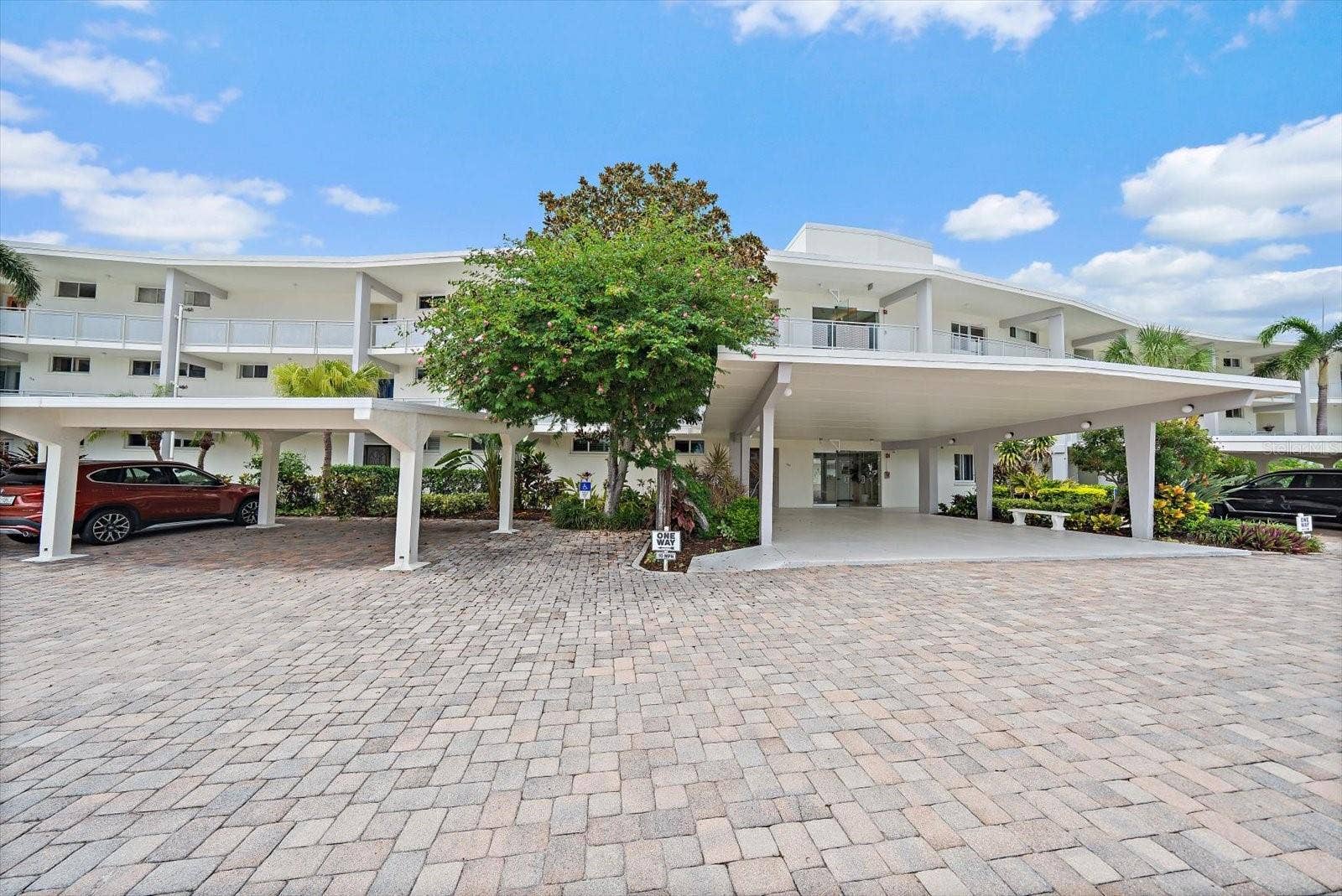 100 SANDS POINT ROAD, #219, Longboat Key, FL 34228 Carports