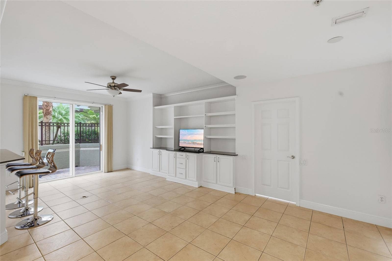6434 MOORINGS POINT CIRCLE, #102, Lakewood Ranch, FL 34202