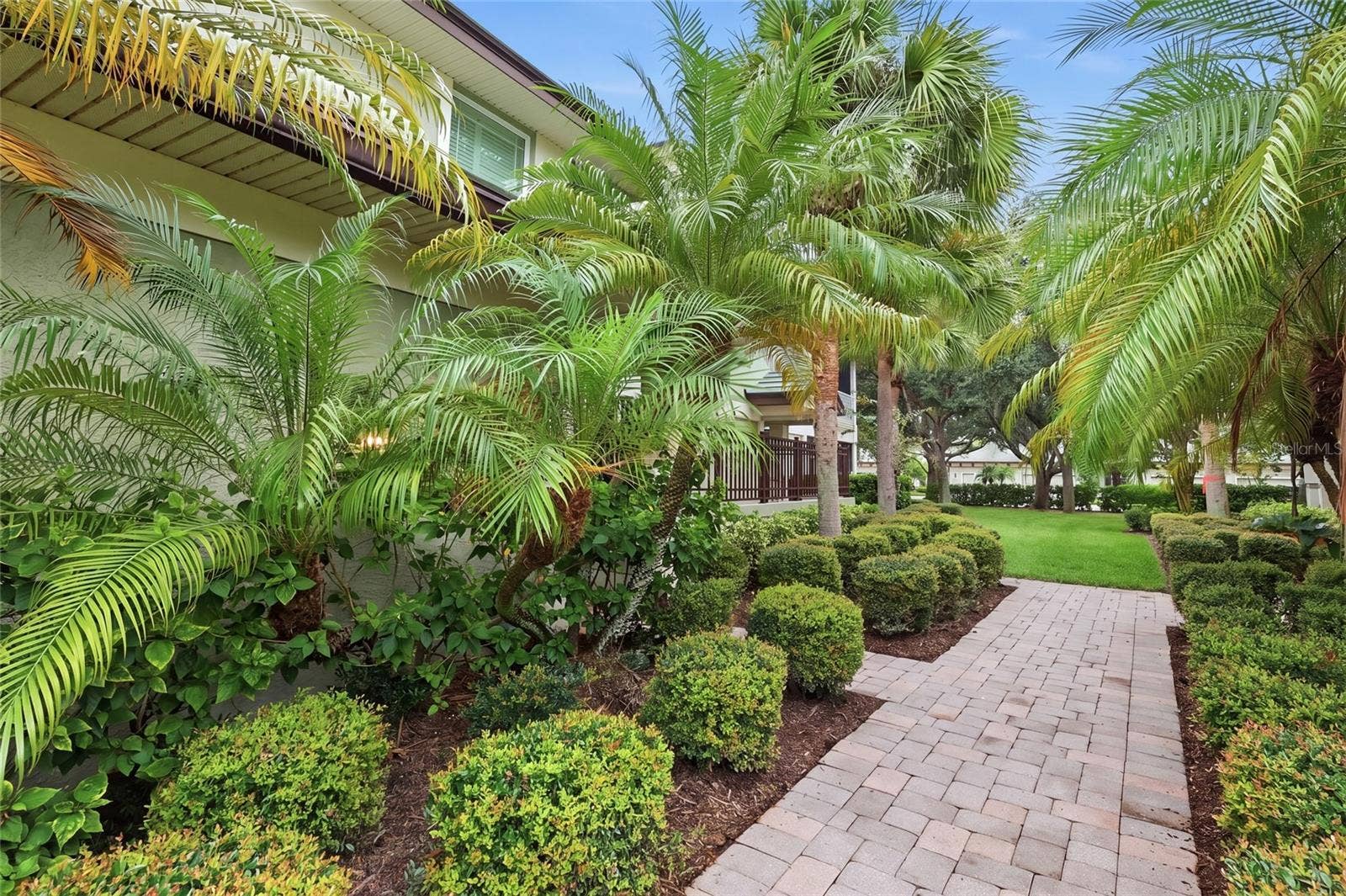 6434 MOORINGS POINT CIRCLE, #102, Lakewood Ranch, FL 34202