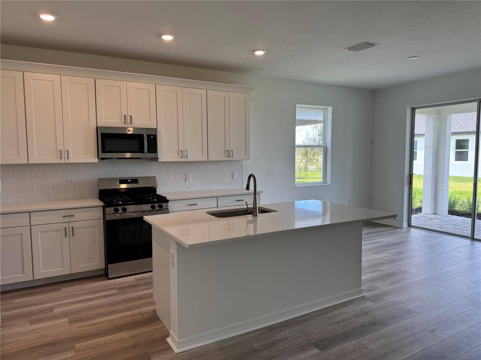 8708 CANARD COVE, Palmetto, FL 34221