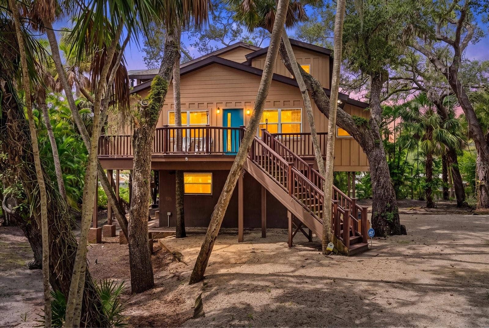 3376 S SECLUSION DRIVE, Sarasota, FL 34239 3376 S SECLUSION DRIVE, Sarasota, FL 34239