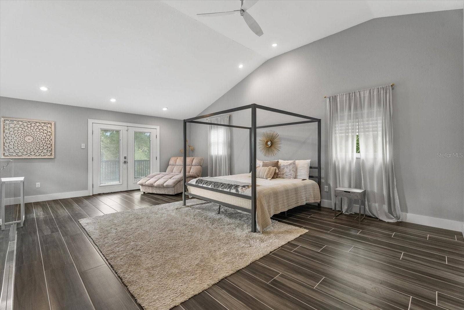 3376 S SECLUSION DRIVE, Sarasota, FL 34239 3376 S SECLUSION DRIVE, Sarasota, FL 34239