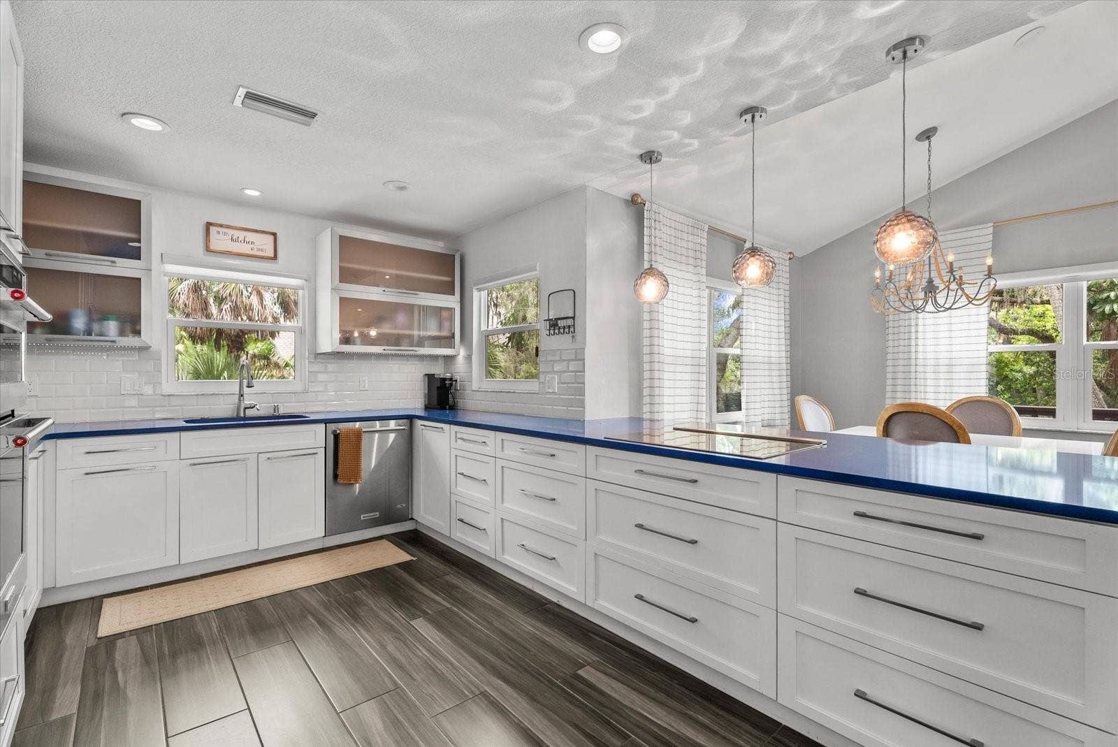 3376 S SECLUSION DRIVE, Sarasota, FL 34239 3376 S SECLUSION DRIVE, Sarasota, FL 34239